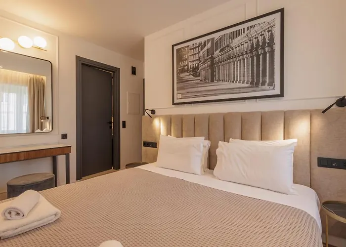 Mouragia By Kantoni Apartahotel 3*